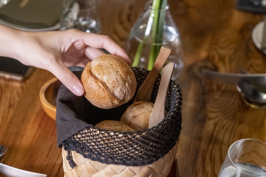 屏東原住民料理 AKAME | 隱身再山中的靈魂料理， 魯凱族主廚打造南台灣最難訂位的秘境餐廳 · 算命的說我很愛吃