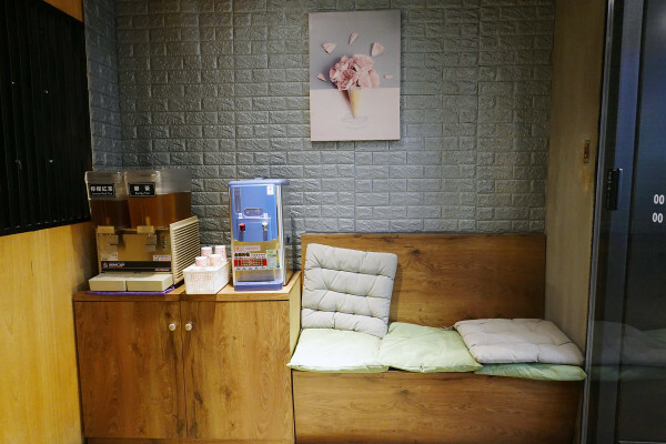 逛新北耶誕城吃什麼?釜山順豆腐板橋店，平價板橋韓國料理聚餐餐廳，板橋府中站韓式料理外送，高CP值府中韓式美食餐廳