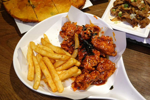 逛新北耶誕城吃什麼?釜山順豆腐板橋店，平價板橋韓國料理聚餐餐廳，板橋府中站韓式料理外送，高CP值府中韓式美食餐廳