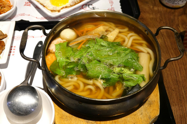 逛新北耶誕城吃什麼?釜山順豆腐板橋店，平價板橋韓國料理聚餐餐廳，板橋府中站韓式料理外送，高CP值府中韓式美食餐廳