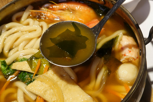 逛新北耶誕城吃什麼?釜山順豆腐板橋店，平價板橋韓國料理聚餐餐廳，板橋府中站韓式料理外送，高CP值府中韓式美食餐廳