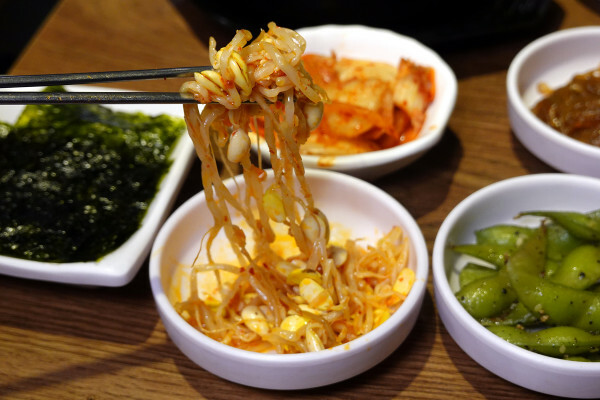 逛新北耶誕城吃什麼?釜山順豆腐板橋店，平價板橋韓國料理聚餐餐廳，板橋府中站韓式料理外送，高CP值府中韓式美食餐廳