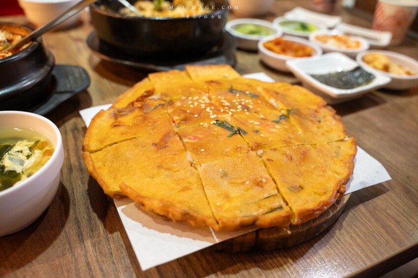 新北市板橋區板橋美食｜釜山順板橋店～板橋府中捷運站優秀韓式料理，大推海鮮豆腐煲跟石鍋拌飯，後站商圈人氣最高韓式料