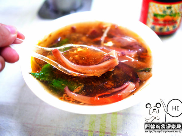 【桃園小吃】中正五街無名古早味麵店-美味魷魚羹一吃就愛上．魯肉飯/魷魚羹/肉羹