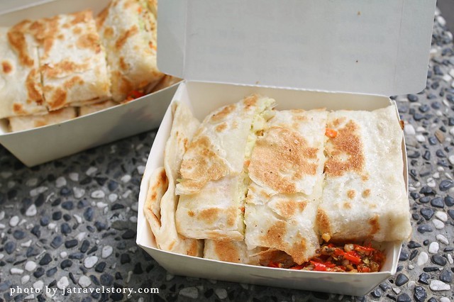 蛋要酷手工蛋餅專賣店 酥脆高麗菜蛋餅搭配小魚乾辣椒好涮嘴!【台北車站美食】台北車站平價小吃 @J&A的旅行