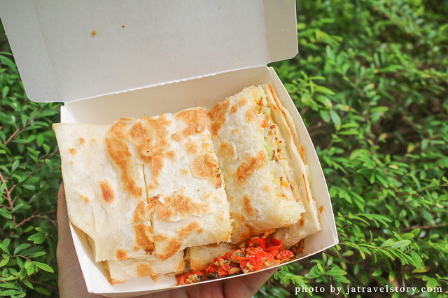 蛋要酷手工蛋餅專賣店 酥脆高麗菜蛋餅搭配小魚乾辣椒好涮嘴!【台北車站美食】台北車站平價小吃 @J&A的旅行