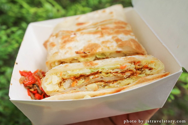 蛋要酷手工蛋餅專賣店 酥脆高麗菜蛋餅搭配小魚乾辣椒好涮嘴!【台北車站美食】台北車站平價小吃 @J&A的旅行