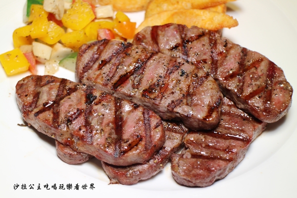 Stan & Cat 史丹貓美式餐廳：東區漢堡/美式餐廳『Stan & Cat 史丹貓美式餐廳』捷運忠孝復興站/排餐/三明治/早午餐