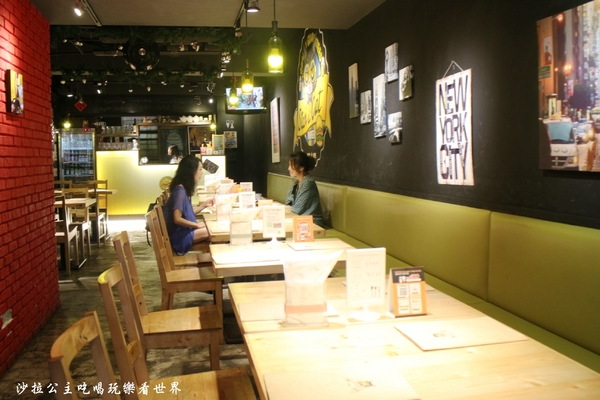 Stan & Cat 史丹貓美式餐廳：東區漢堡/美式餐廳『Stan & Cat 史丹貓美式餐廳』捷運忠孝復興站/排餐/三明治/早午餐