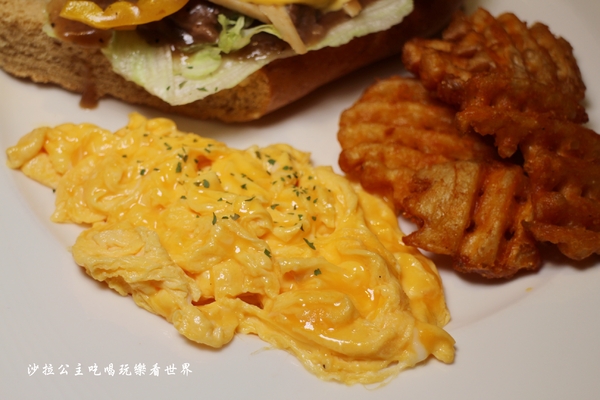 Stan & Cat 史丹貓美式餐廳：東區漢堡/美式餐廳『Stan & Cat 史丹貓美式餐廳』捷運忠孝復興站/排餐/三明治/早午餐