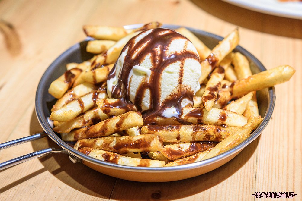 台北大安美食》Stan & Cat 史丹貓美式餐廳 重量級漢堡疊疊樂 大口咬定超滿足 - 滿分的旅遊札記