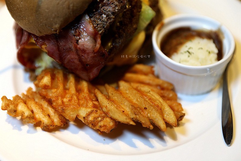 台北東區美食Stan & Cat 史丹貓美式餐廳霸氣漢堡菜單050