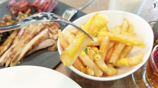 Cucina Felice 費利榭:Cucina Felice 費利榭-象山站附近高cp美食 餐點精緻高貴不貴 環境溫馨非常適合聚餐約會 目前2/4人套餐都不收服務費喔!