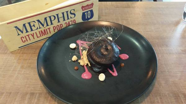 Cucina Felice 費利榭:Cucina Felice 費利榭-象山站附近高cp美食 餐點精緻高貴不貴 環境溫馨非常適合聚餐約會 目前2/4人套餐都不收服務費喔!