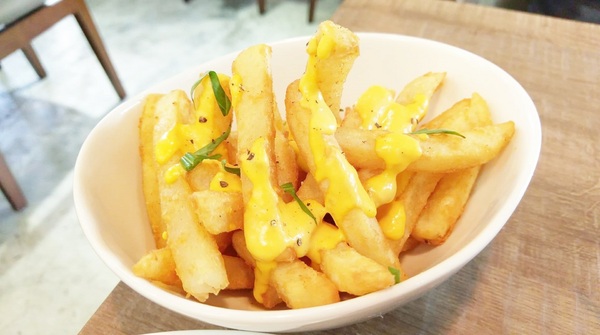 Cucina Felice 費利榭:Cucina Felice 費利榭-象山站附近高cp美食 餐點精緻高貴不貴 環境溫馨非常適合聚餐約會 目前2/4人套餐都不收服務費喔!