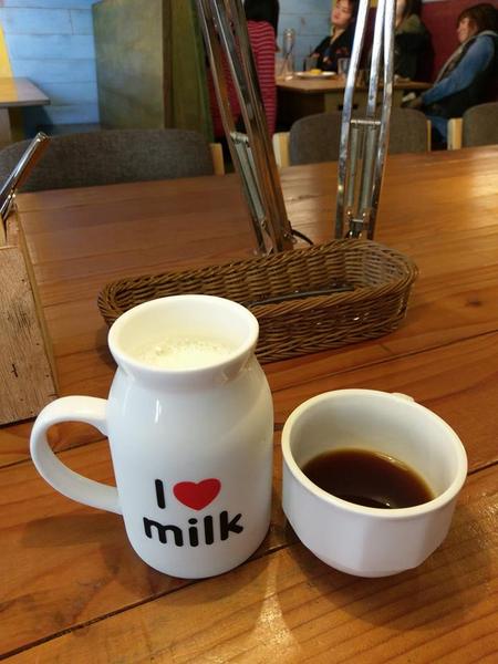 HATEna Brunch花朵木：HATEna Brunch花朵木-花蓮超夯早午餐  飲料免費暢飲 不提供預約  先搶先贏喔