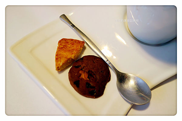 【永和美食】SPEZiA斯佩齊亞創意小廚 ~ 一秒到義法吃美食✖️永和義式餐廳❤️情人約會/早午餐 - 捷運永安市場站