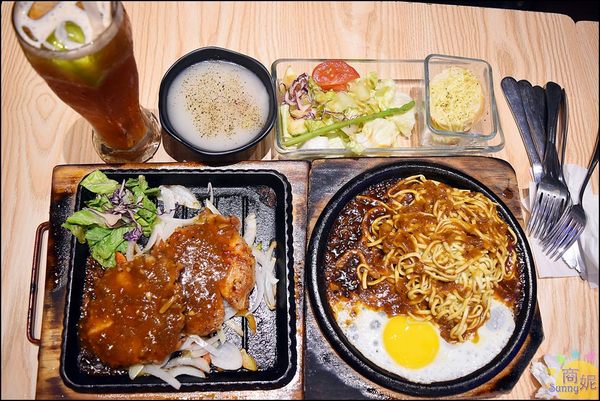 鉄板伍味(一中店):一中夜市超人氣大份量平價牛排。餐廳享受不到200元超值套餐大胃王最愛@商妮吃喝遊樂