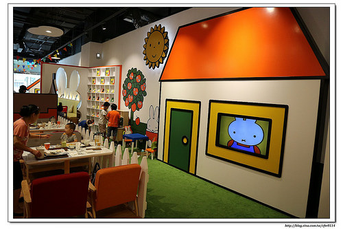 【桃園食記】林口‧miffy x 2% CAFE米飛兔主題親子餐廳(遊戲區/兒童餐)