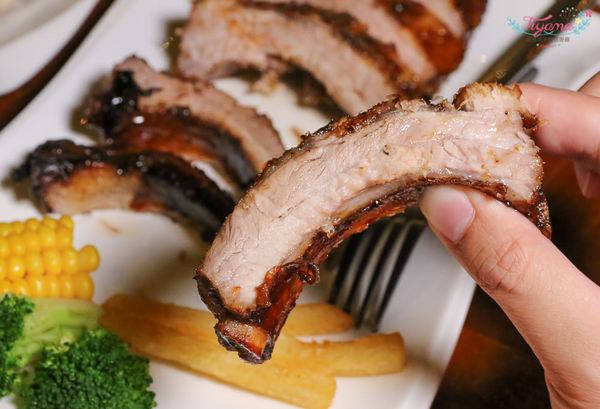 德斯啤鮮釀啤酒餐廳：台南餐酒館|德斯啤鮮釀啤酒餐廳。料理精讚不喝酒跟來也超滿足！