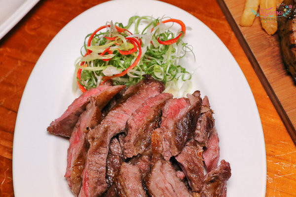 德斯啤鮮釀啤酒餐廳：台南餐酒館|德斯啤鮮釀啤酒餐廳。料理精讚不喝酒跟來也超滿足！