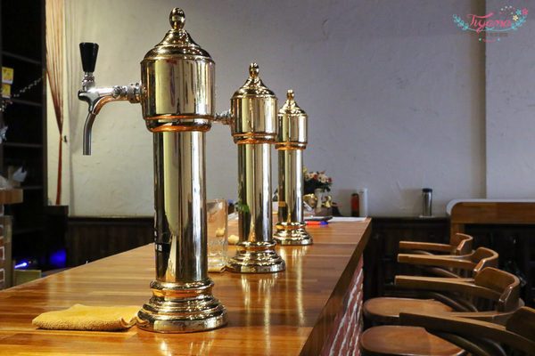 德斯啤鮮釀啤酒餐廳：台南餐酒館|德斯啤鮮釀啤酒餐廳。料理精讚不喝酒跟來也超滿足！