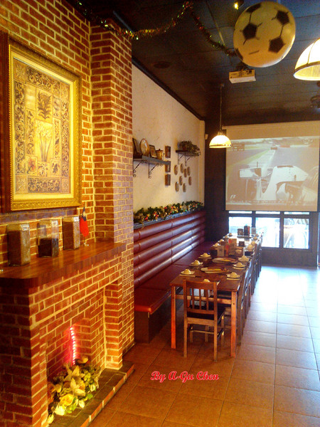 德斯啤鮮釀啤酒餐廳：【臺南Ω中西區】德斯啤鮮釀啤酒餐廳。在德式風格的餐廳裡品嘗德式料理、暢飲德國啤酒