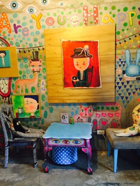 捷運中正紀念堂站 ✿ 眼球咖啡 ✿ 一個隨性又任性的療癒世界