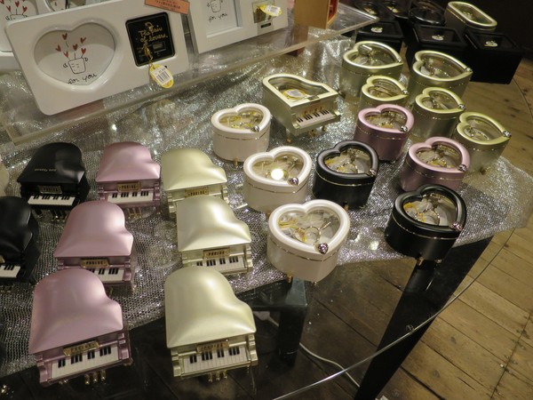 小樽音樂盒本堂(小樽オルゴール堂)：北國の旅2 ..幸福的天籟~   ..小樽音樂盒博物館