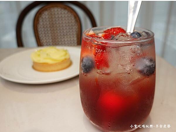 莓果泡泡氣泡果露-小初心法式甜點 (3).jpg