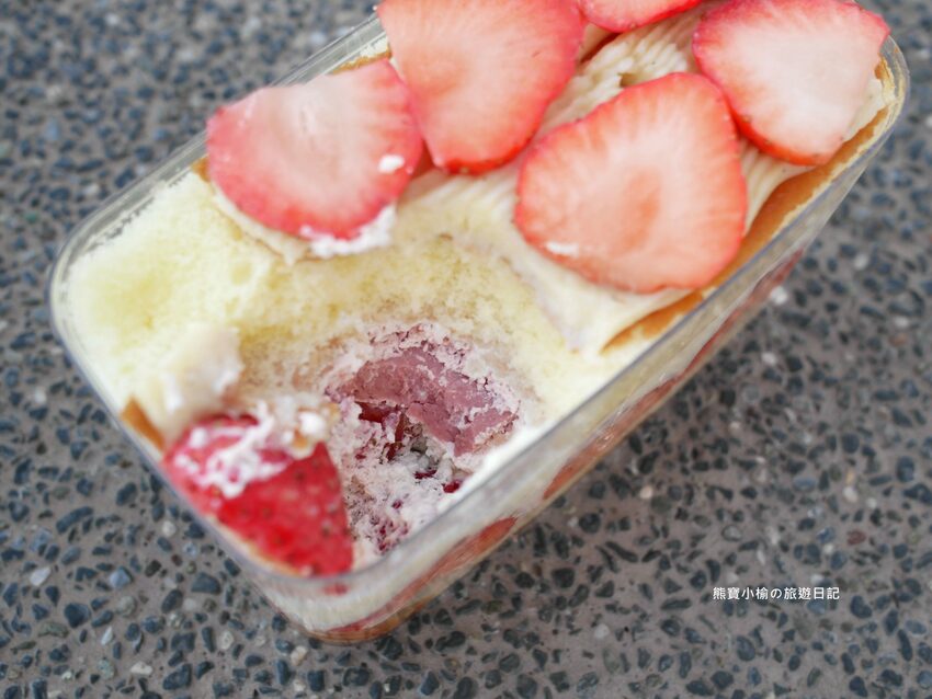 【桃園美食】小初心法式甜點，草莓季限定甜點推薦！必吃草莓小巴、可可草莓小巴、草莓大福，宅配美食送到府免出門。 @熊寶小榆の旅遊日記