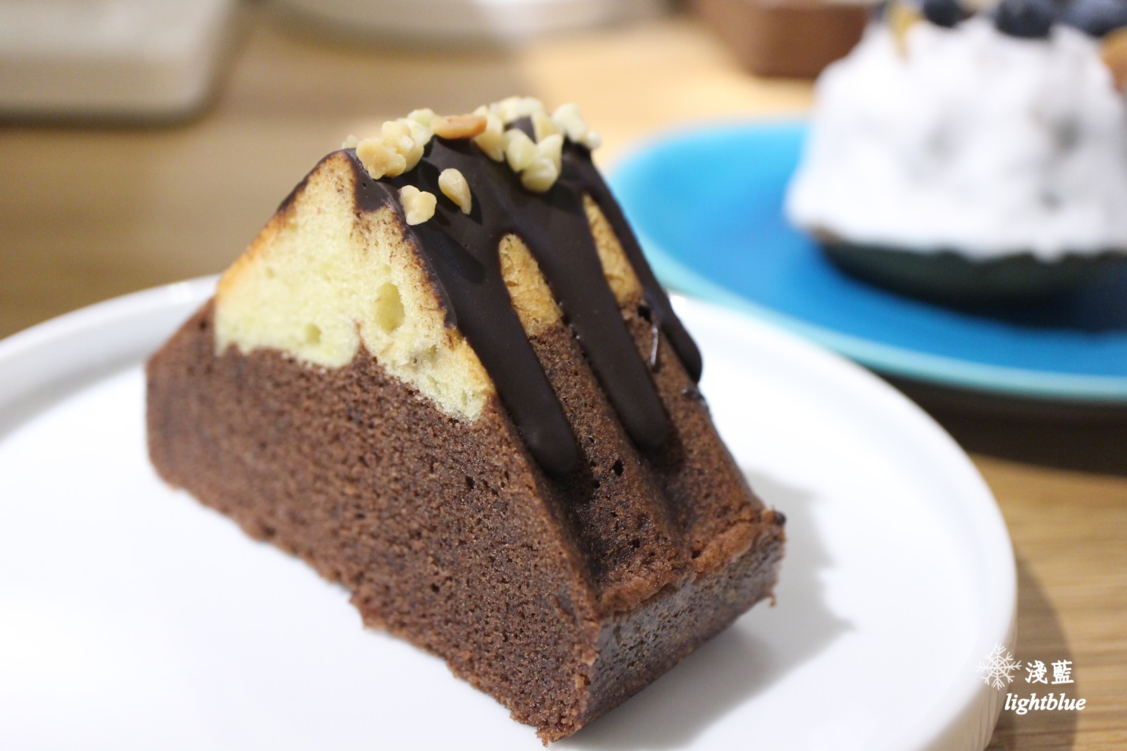 [ 行天宮站美食 ] 淺藍 × LOOK LUKE～可愛又美味的小山與花圈磅蛋糕