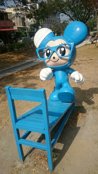 新營美術園區:台南新營美術園區~不二良的童年狂想曲~尋找繽紛小鼠大作戰!! 新營美術園區:台南新營美術園區~不二良的童年狂想曲~尋找繽紛小鼠大作戰!!