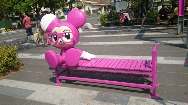 新營美術園區:台南新營美術園區~不二良的童年狂想曲~尋找繽紛小鼠大作戰!! 新營美術園區:台南新營美術園區~不二良的童年狂想曲~尋找繽紛小鼠大作戰!!