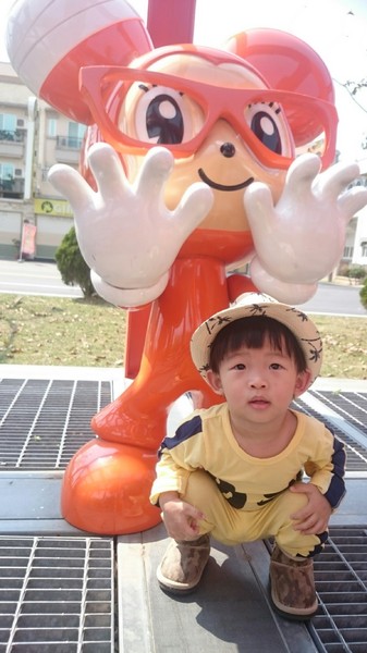 新營美術園區:台南新營美術園區~不二良的童年狂想曲~尋找繽紛小鼠大作戰!! 新營美術園區:台南新營美術園區~不二良的童年狂想曲~尋找繽紛小鼠大作戰!!