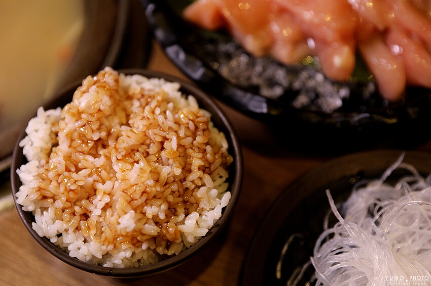 台中市大里區冬令進補 來一鍋全台獨家藥膳豬腳鍋 香氣撲鼻 滿滿膠原蛋白一吃就愛上|八吋鍋(台中大里)