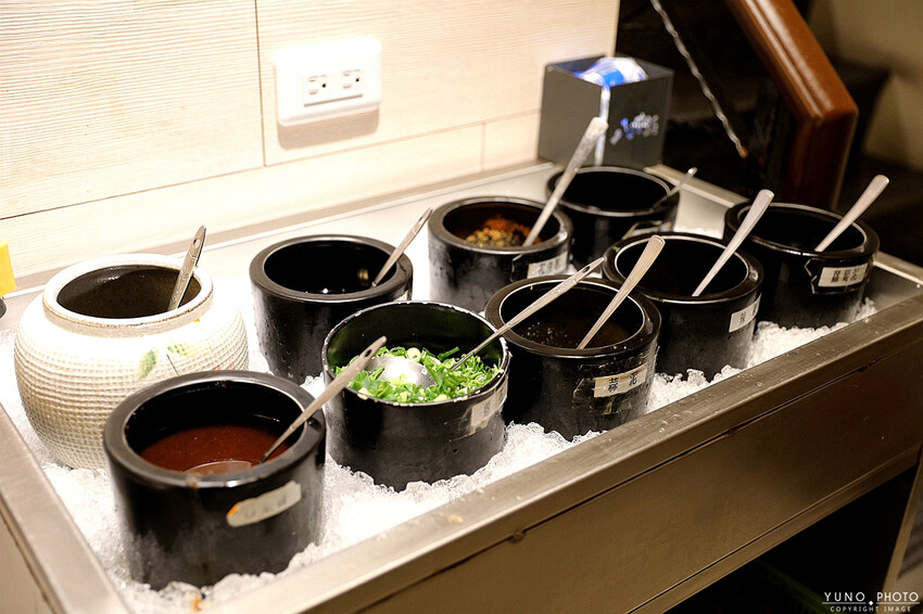 台中市大里區冬令進補 來一鍋全台獨家藥膳豬腳鍋 香氣撲鼻 滿滿膠原蛋白一吃就愛上|八吋鍋(台中大里)