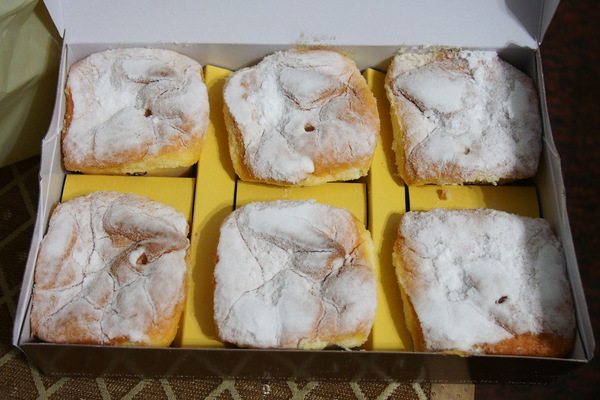 均鎂糕餅公司：【新竹。均鎂】撒上糖粉的戚風蛋糕