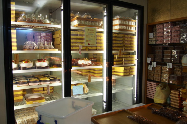 均鎂糕餅公司：【新竹。均鎂】撒上糖粉的戚風蛋糕