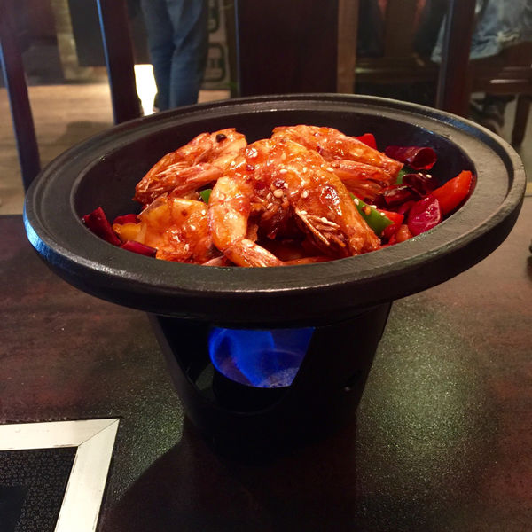 [台北大安美食]麻辣公館 麻辣鴛鴦鍋 滑牛肉 乾鍋 熱炒 四川菜 中國古代歷史感 國父紀念館捷運站