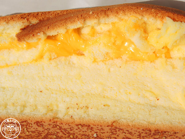 源味本舖-古早味現烤蛋糕(淡水)：呷飽祙【新北淡水･源味本舖古早味現烤蛋糕(旗艦店)】食尚玩家推薦