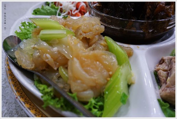 陸園-冷盤-涼拌海蜇皮.JPG 陸園-冷盤-涼拌海蜇皮.JPG