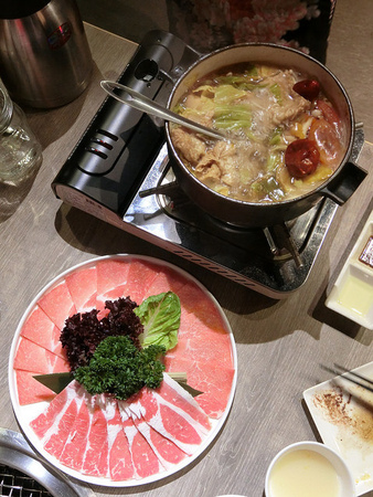 23880388707_5f97622ffc_z.jpg 23880388707_5f97622ffc_z.jpg