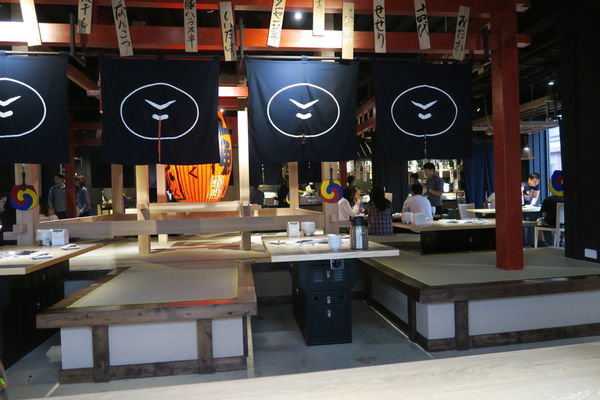 【台中北區】壯觀百菇牆現摘現烤『山鯨燒肉』