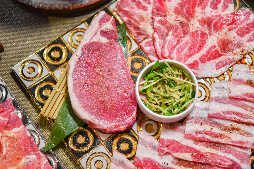 山鯨燒肉：-2020新菜單！不用出國就可以穿和服在櫻花季、楓葉季場景拍照的日式燒肉店，適合情侶約會慶生！