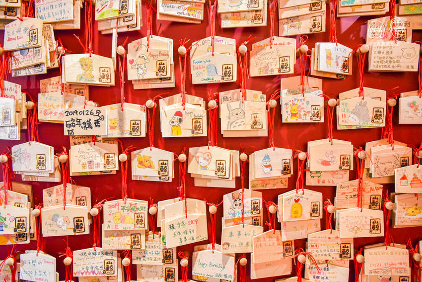 山鯨燒肉：-2020新菜單！不用出國就可以穿和服在櫻花季、楓葉季場景拍照的日式燒肉店，適合情侶約會慶生！