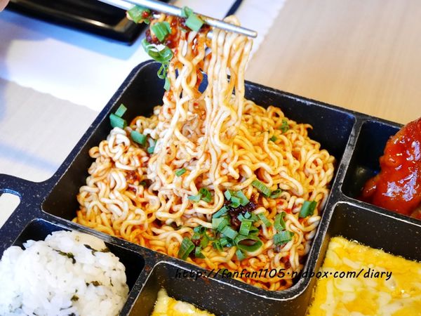 【台北韓式料理】OMAYA春川炒雞西門町 史翠西芝心鍋 韓國超人氣美食 愛評體驗團 (19).JPG