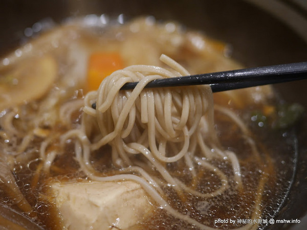 信州王滝OSOBAYA(中友店)：【食記】台中純そば処信州王滝蕎麥麵專賣@北區中友百貨&一中街 : 吃得飽足, 美麗又健康, 來自日本信州的投籠豬肉涮涮鍋
