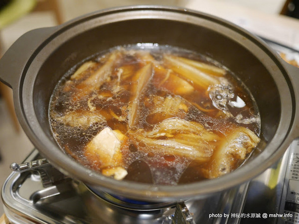 信州王滝OSOBAYA(中友店)：【食記】台中純そば処信州王滝蕎麥麵專賣@北區中友百貨&一中街 : 吃得飽足, 美麗又健康, 來自日本信州的投籠豬肉涮涮鍋
