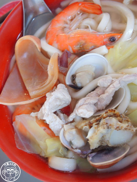 海鮮拉麵：呷飽祙【台北萬華･市場海鮮拉麵】跟著天王蕭敬騰吃美食